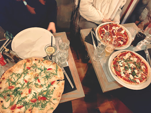 Le P’tit Zinc : The Place To Pizz