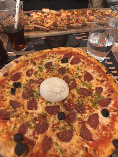 Arsemia Grill & Pizza