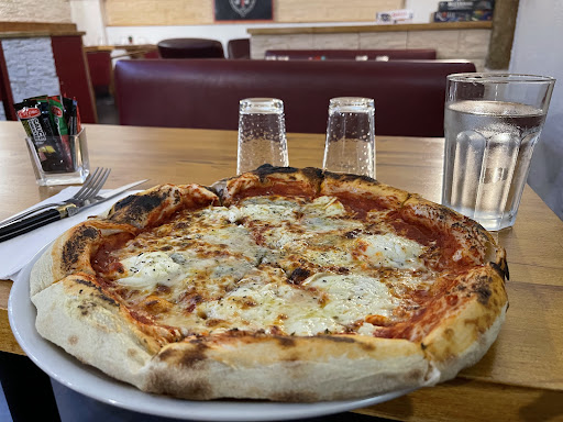 Pizzeria La Cosca Crest