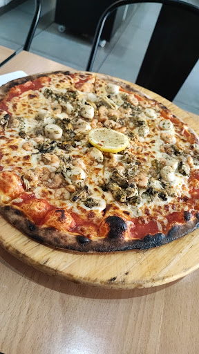 Smokys Pizza