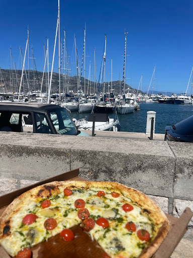 Little Italy Pizzeria