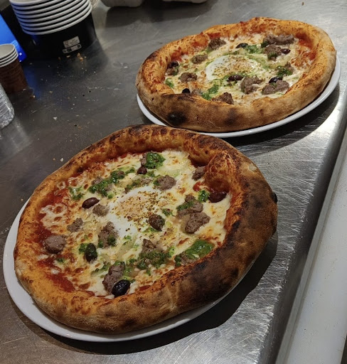 AmiCi Pizzeria & Burger & Crousty & Tacos