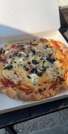 Pizza PoumPouille - Distributeur de Pizza Gattières la Baronne 24H/24H 7J/7J