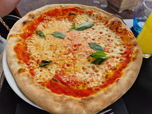 Les Pizzas