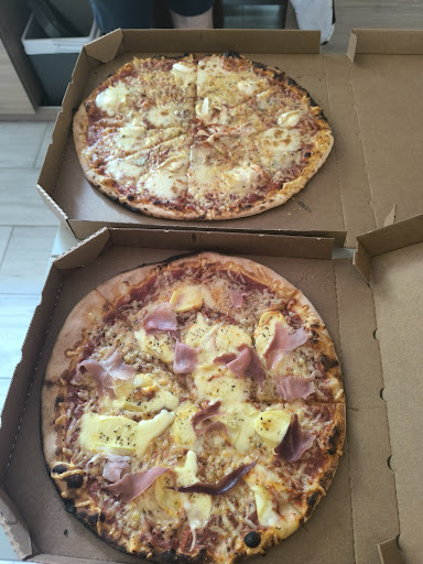Gusto Pizza